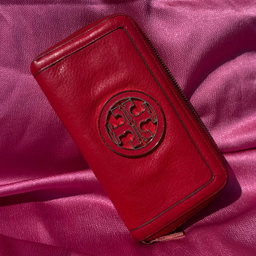 💋Tory Burch Cherry Red Leather Wallet💋